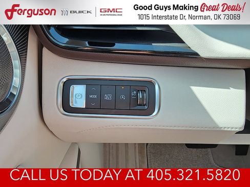 New 2026 Buick Enclave Avenir w/ Super Cruise Package FWD image 18