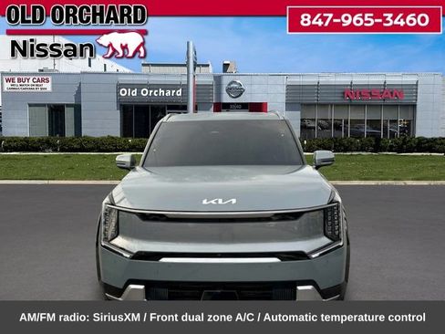 Used 2024 Kia EV9 Land AWD/4WD image 2