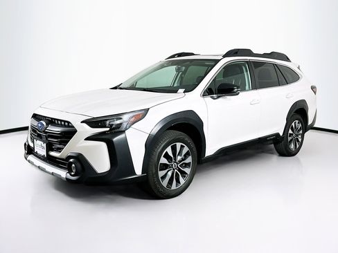 Used 2024 Subaru Outback Limited AWD/4WD image 3