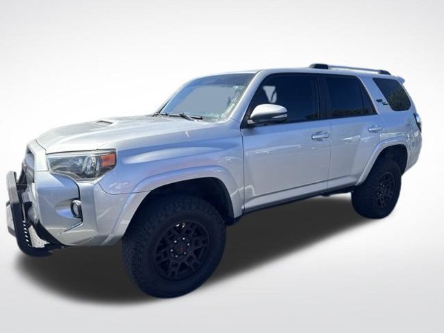 Used 2017 Toyota 4Runner TRD Off-Road Premium AWD/4WD image 2