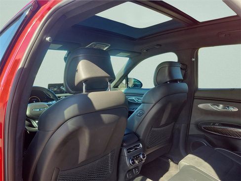 Used 2022 Genesis GV70 3.5T Sport w/ Sport Prestige Package image 13