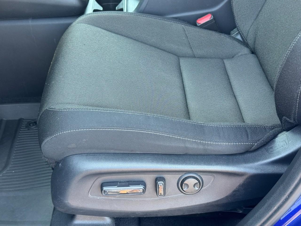 Certified 2025 Honda CR-V EX image 18