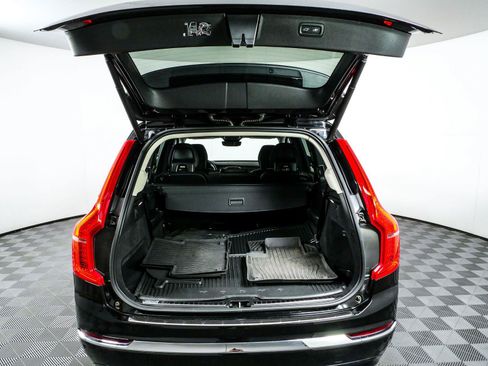 Used 2023 Volvo XC90 B6 Plus w/ Protection Package Premier AWD/4WD image 29