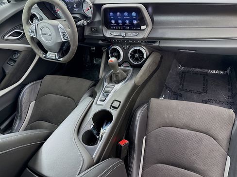 Used 2022 Chevrolet Camaro SS image 22