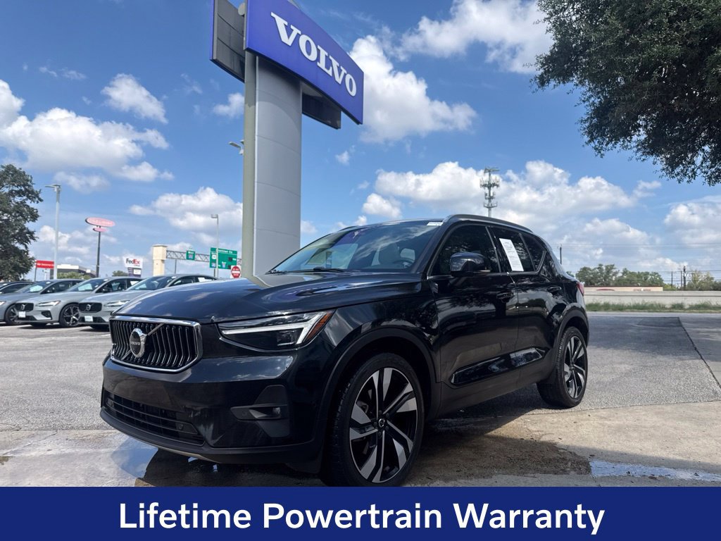 Certified 2024 Volvo XC40 B5 Plus w/ Protection Package Premier AWD/4WD image 3