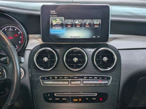 Used 2019 Mercedes-Benz GLC 300 4MATIC Coupe image 15