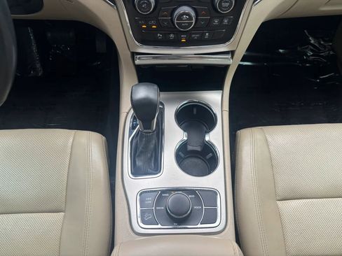 Used 2017 Jeep Grand Cherokee Limited w/ Luxury Group II AWD/4WD image 37