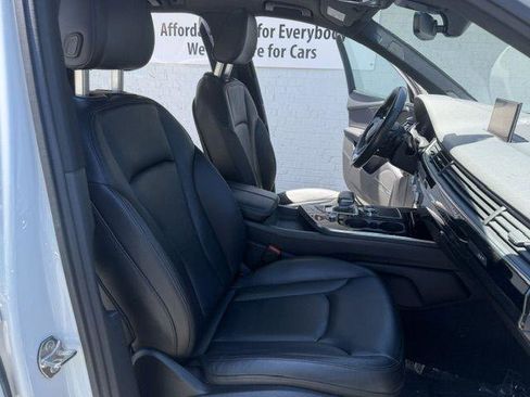 Used 2018 Audi Q7 3.0T Premium Plus w/ Premium Plus Package AWD/4WD image 11