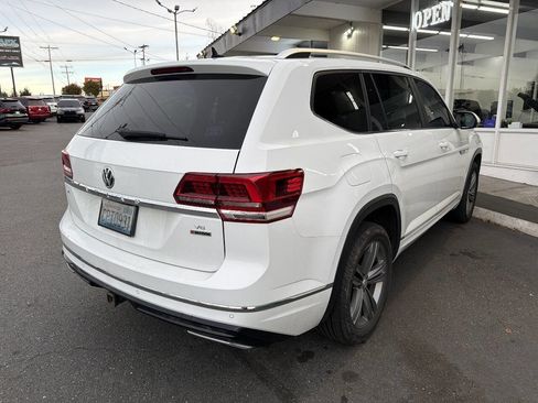 Used 2019 Volkswagen Atlas SEL R-Line AWD/4WD image 3
