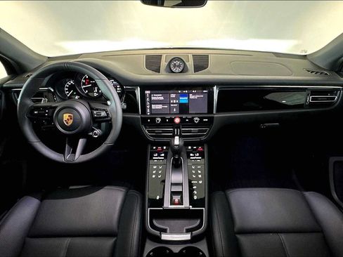 New 2026 Porsche Macan AWD/4WD image 14