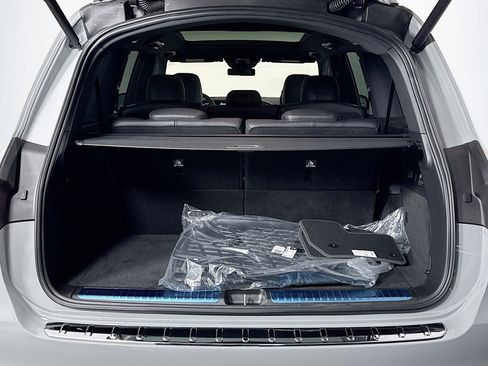 New 2026 Mercedes-Benz GLS 580 4MATIC image 23