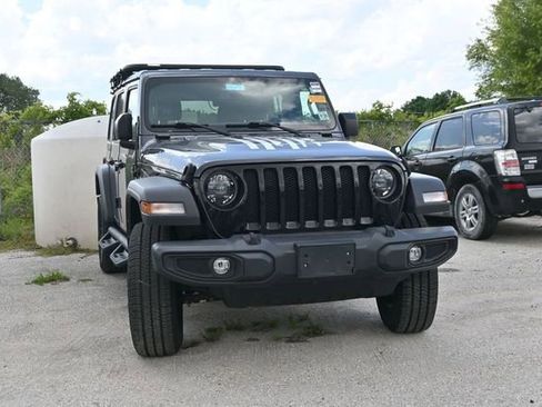 Used 2023 Jeep Wrangler Unlimited Sport AWD/4WD image 3