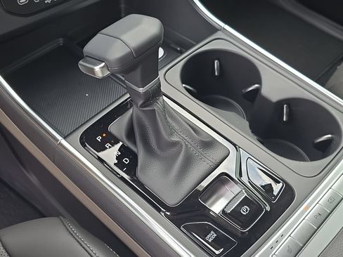 New 2026 Kia Carnival EX FWD image 27