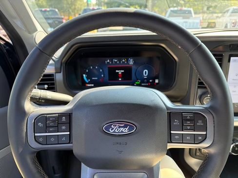 Used 2025 Ford F150 Lariat w/ Equipment Group 502A High AWD/4WD image 5