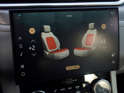 Used 2025 Jaguar F-PACE R-Dynamic S image 21