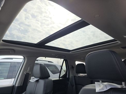 New 2026 Honda Pilot Touring image 4