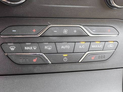 Used 2018 Ford Edge SEL w/ Equipment Group 201A AWD/4WD image 23