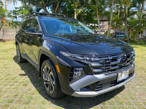 Certified 2025 Hyundai Tucson Limited AWD/4WD image 19