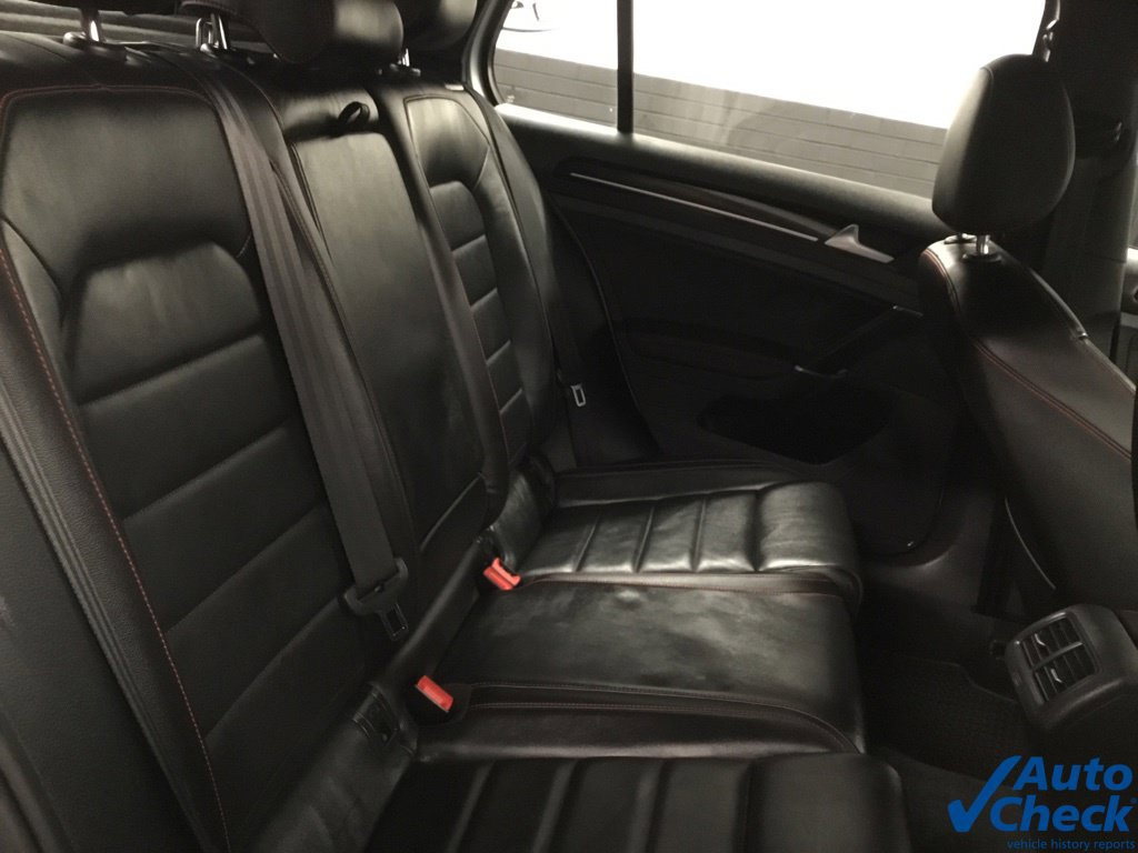 Used 2017 Volkswagen GTI SE FWD image 30