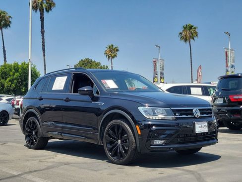 Used 2021 Volkswagen Tiguan SE R-Line AWD/4WD image 34