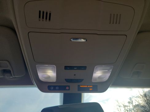 Used 2017 Buick Envision Preferred image 31