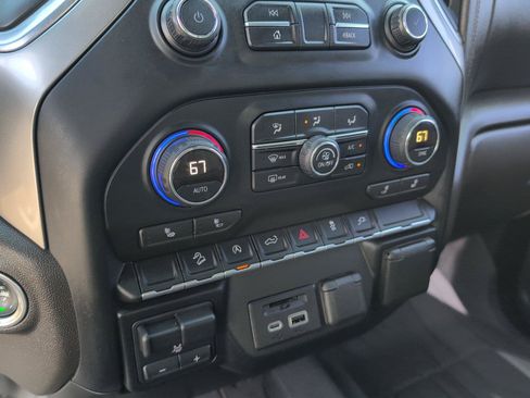 Used 2019 Chevrolet Silverado 1500 LT w/ All-Star Edition AWD/4WD image 19