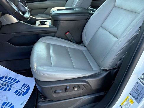 Used 2022 Chevrolet Tahoe LT image 22