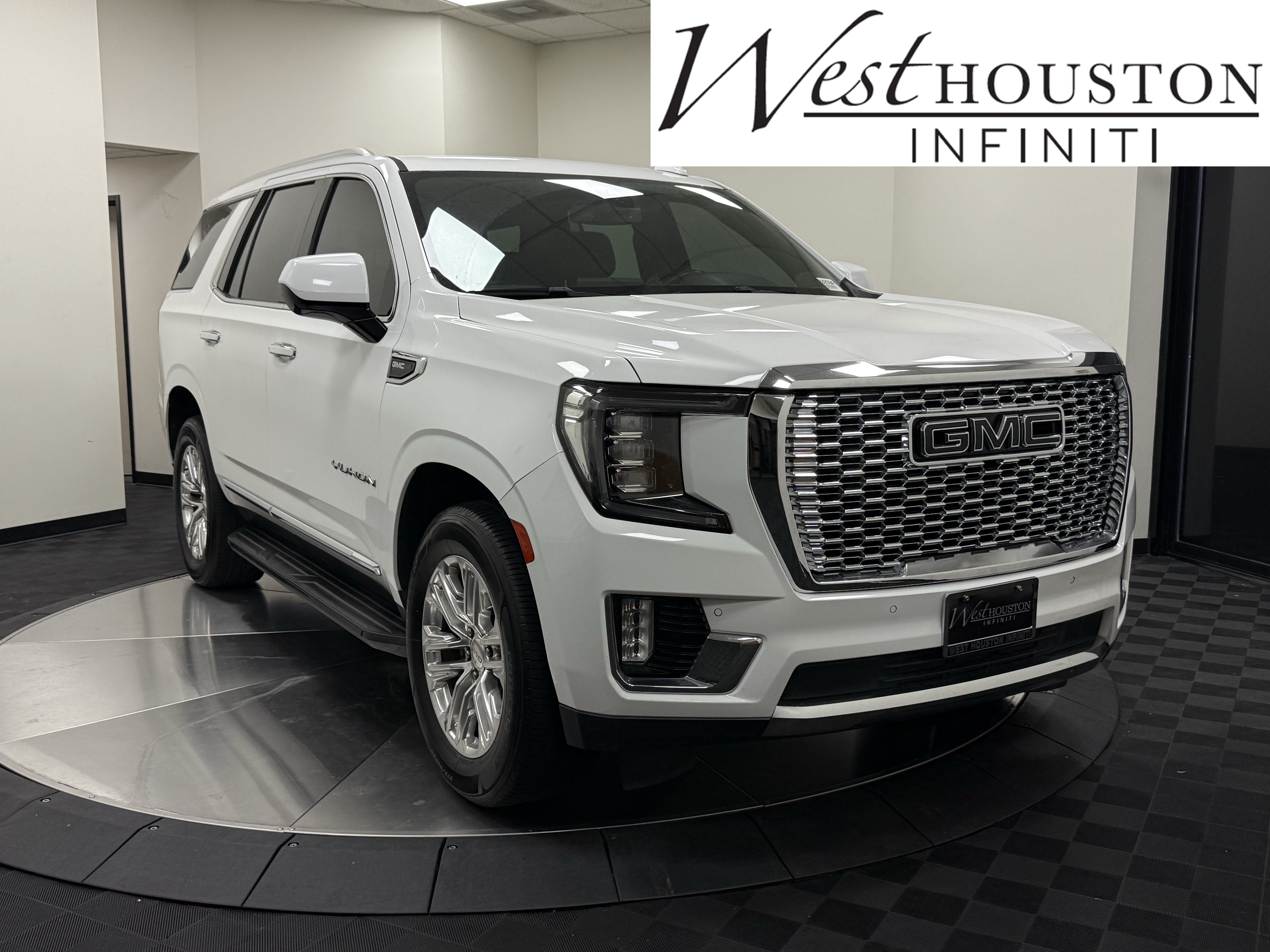 Used 2021 GMC Yukon SLT RWD image 1