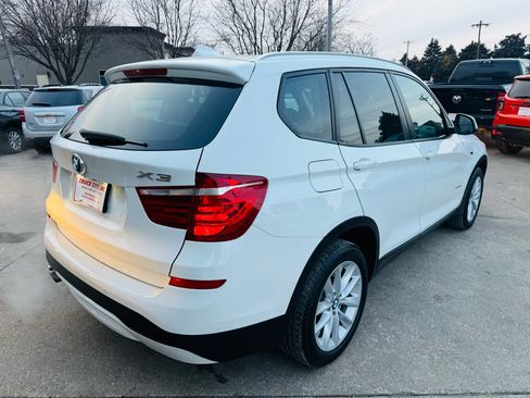 Used 2017 BMW X3 xDrive28i image 3