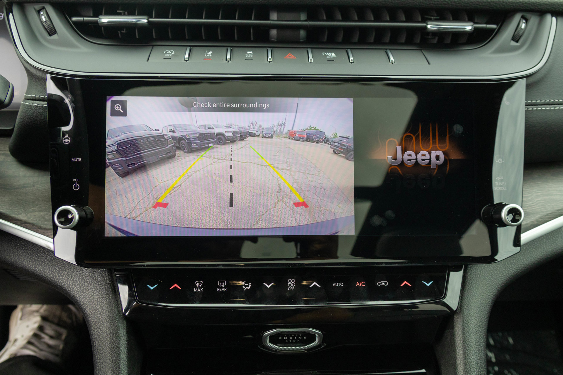 New 2027 Jeep Grand Cherokee L Limited AWD/4WD image 18