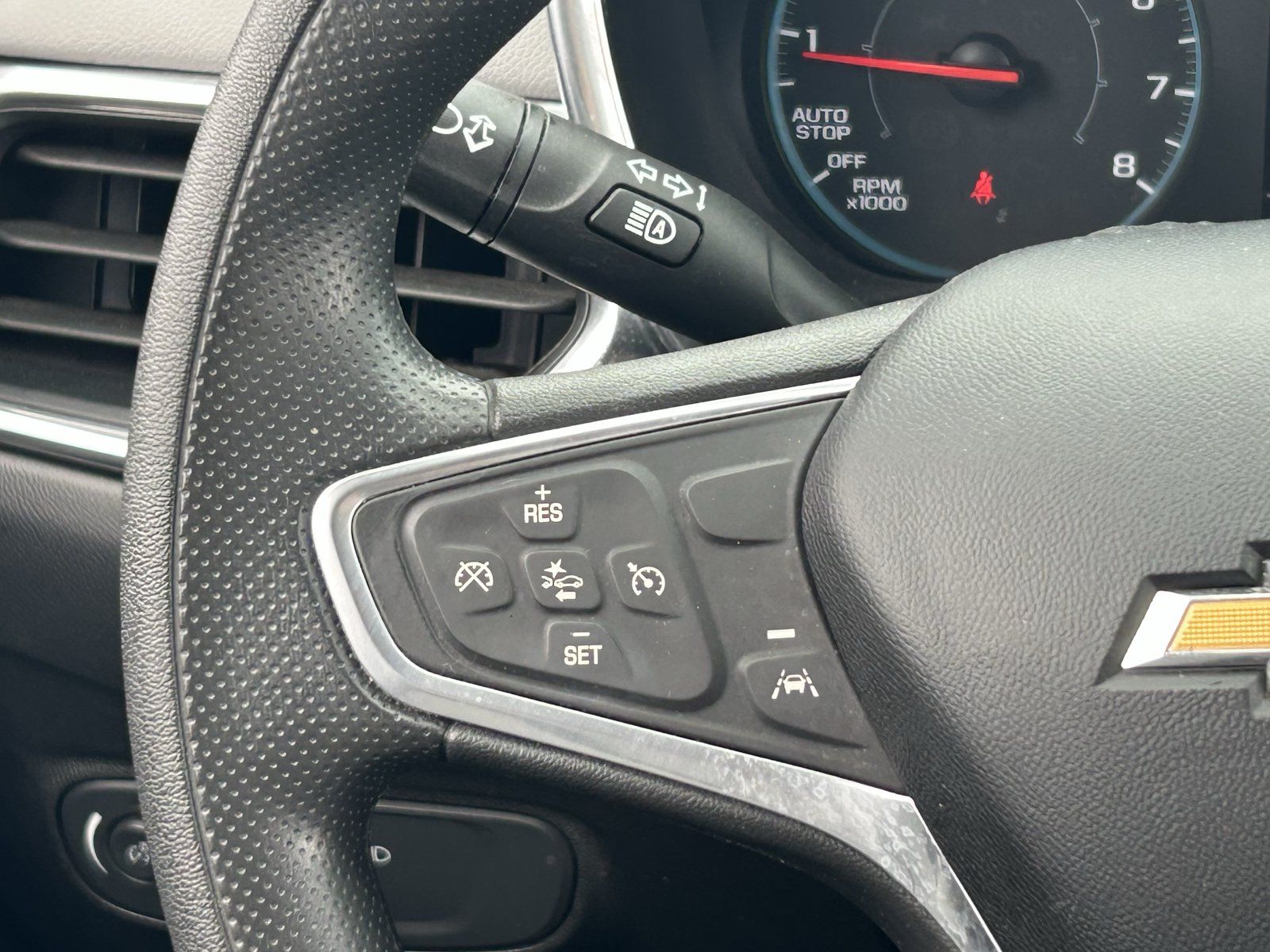 Used 2022 Chevrolet Equinox LS FWD image 24