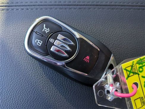 Used 2024 Buick Encore GX Preferred image 26