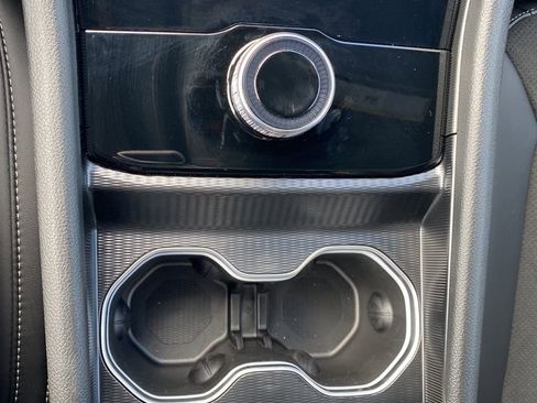 New 2025 Jeep Grand Cherokee Altitude image 30