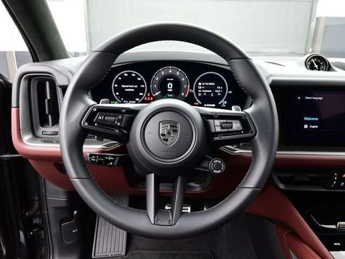 New 2025 Porsche Cayenne Turbo AWD/4WD image 8