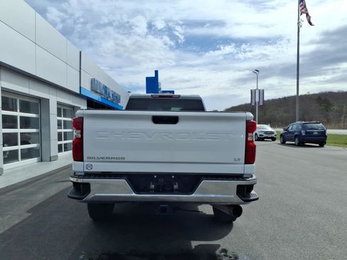 Used 2025 Chevrolet Silverado 2500 LT w/ Convenience Package image 6