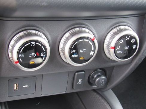 Used 2025 Mitsubishi Outlander Sport ES image 16