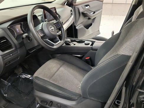 Used 2023 Nissan Rogue SV image 22