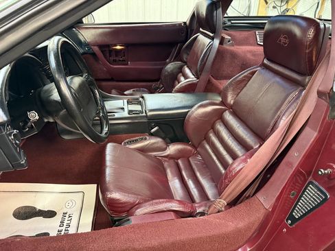 Used 1993 Chevrolet Corvette Coupe image 40
