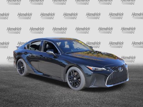 Used 2022 Lexus IS 300 image 2