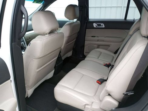 Used 2014 Ford Explorer XLT w/ Equipment Group 202A image 34
