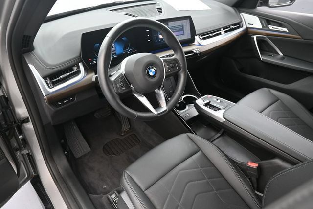 Used 2025 BMW X1 xDrive28i w/ Convenience Package AWD/4WD image 11