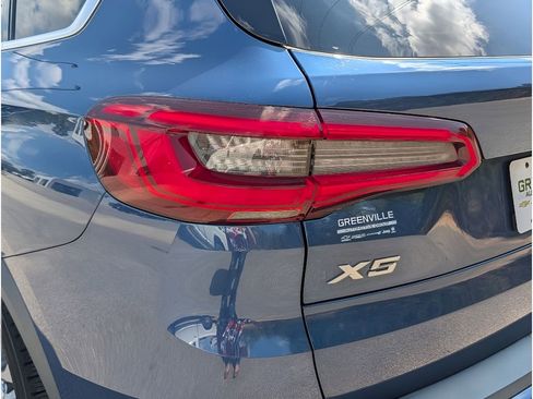 Used 2019 BMW X5 xDrive40i w/ Premium Package 2 image 4