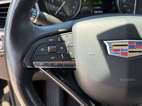 Certified 2022 Cadillac XT6 Premium Luxury w/ Technology Package FWD image 16
