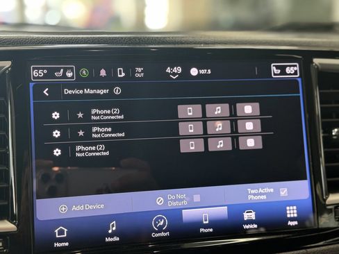 Used 2023 Chrysler Pacifica Touring-L FWD image 42