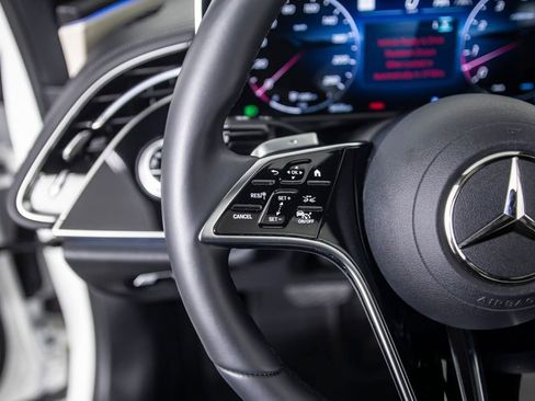 Used 2025 Mercedes-Benz E 450 4MATIC Sedan w/ Driver Assistance Package image 35