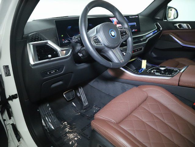 Used 2026 BMW X5 xDrive50e w/ M Sport Package AWD/4WD image 19
