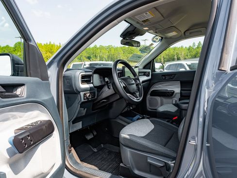 Used 2025 Ford Maverick XLT FWD image 17