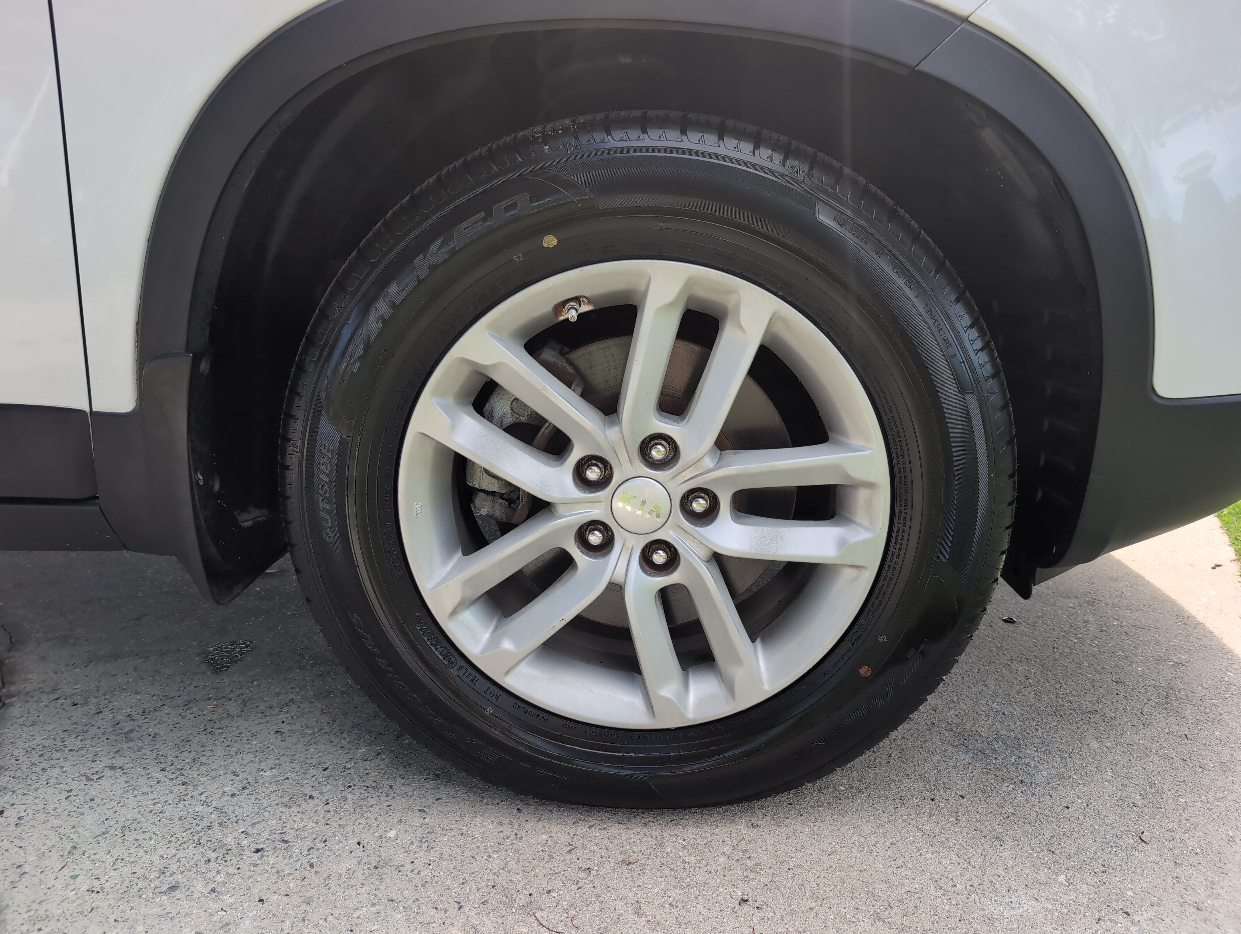 Used 2015 Kia Sorento LX FWD image 13
