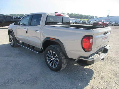 New 2026 GMC Canyon Denali AWD/4WD image 7