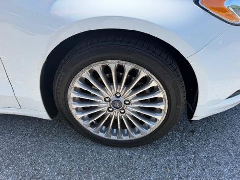 Used 2016 Ford Fusion Titanium FWD image 14